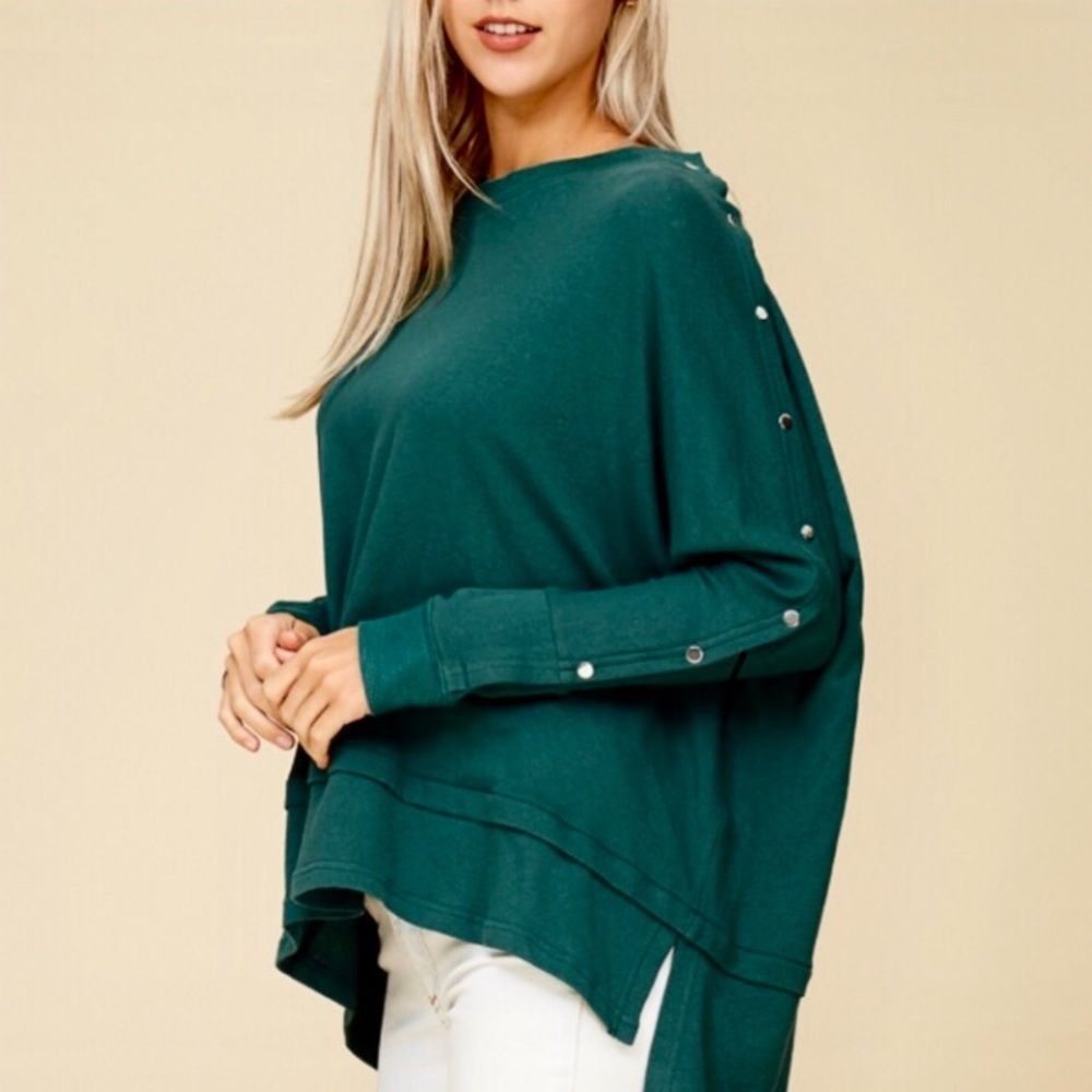 Emerald Green Hi-Lo Round Neck Pullover w/ Brass Grommets Along Sleeves NWOT S-L